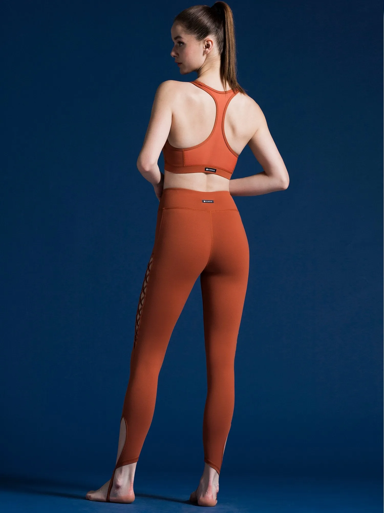 ANANDA ANKLE CROPS