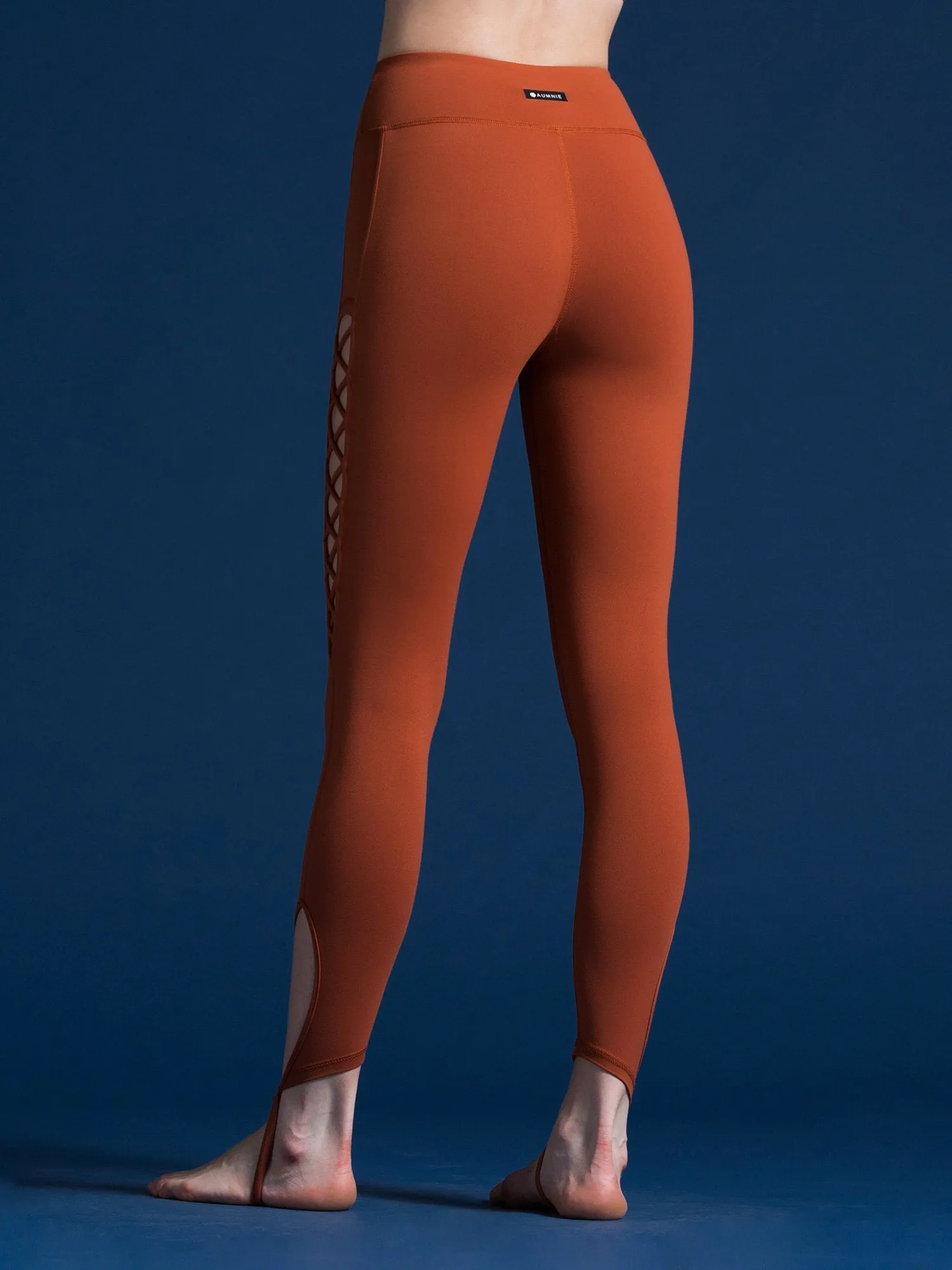 ANANDA ANKLE CROPS
