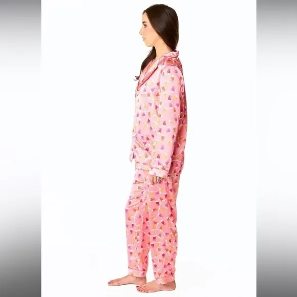 Buddy Love pajamas set in Gumdrop