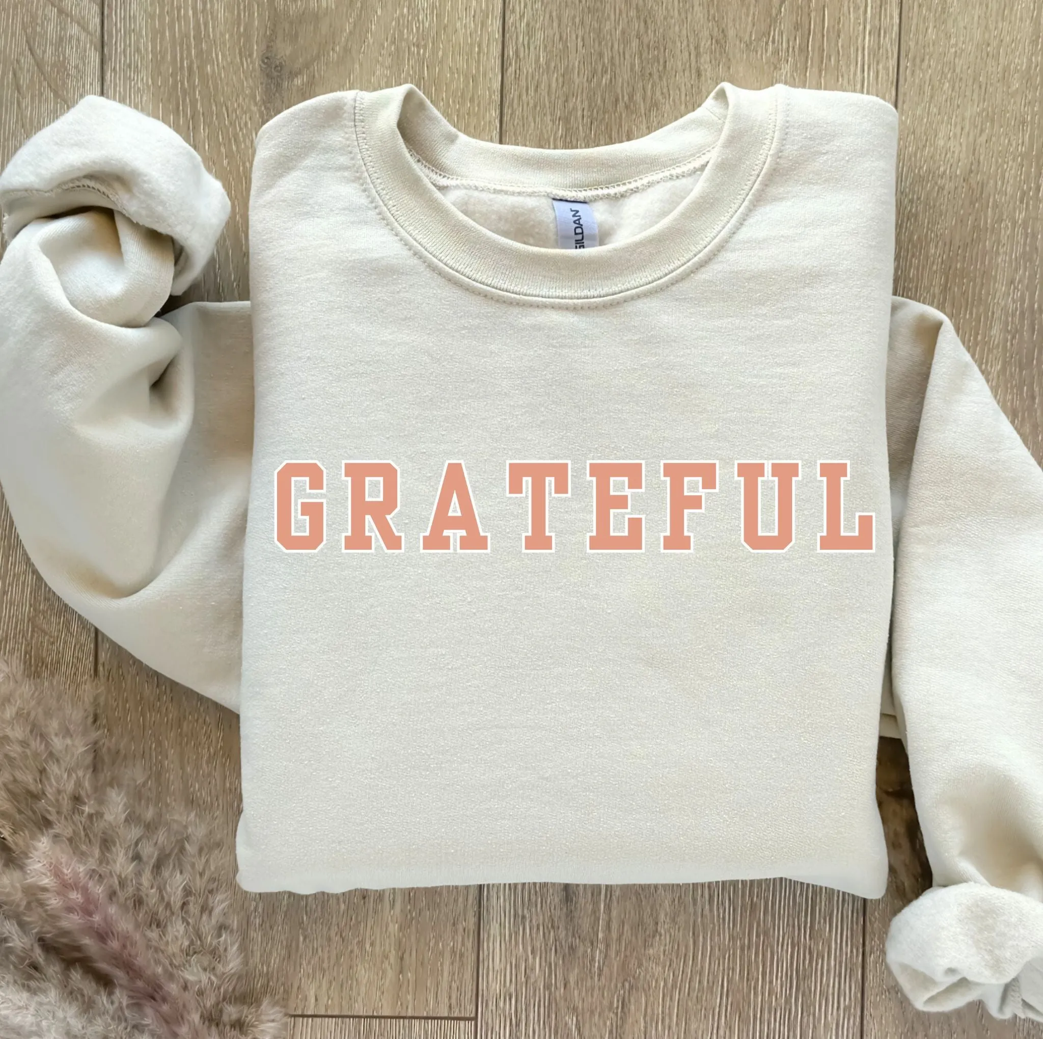 Dusty Pink Grateful Women's Graphic Sweatshirt