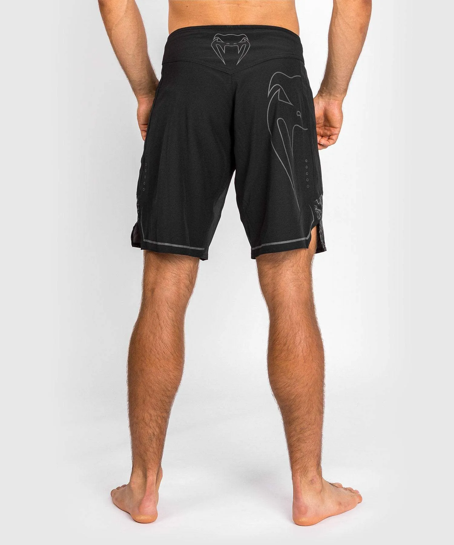 FIGHTSHORTS REFLECTIVE LIGHT 4.0 VENUM