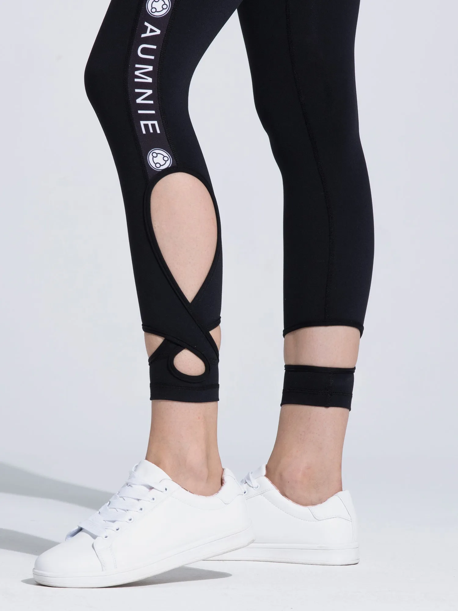 FLUID ANKLE CROPS