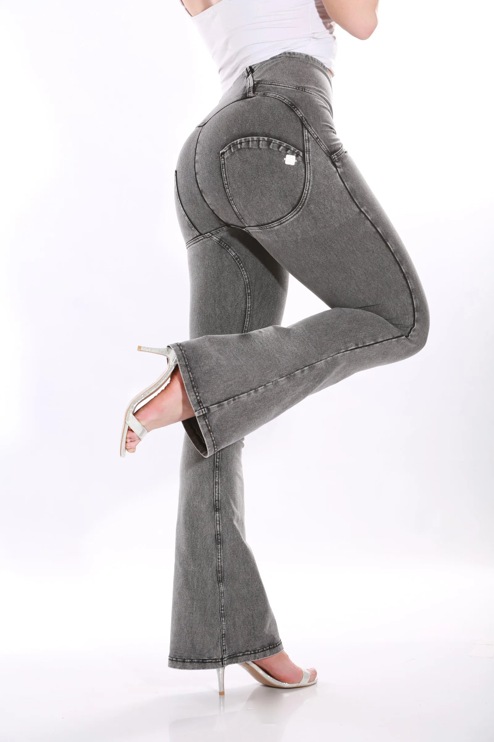 High waist Bootleg Butt lifting Flare Shaping jeans/Jeggings - Black stone