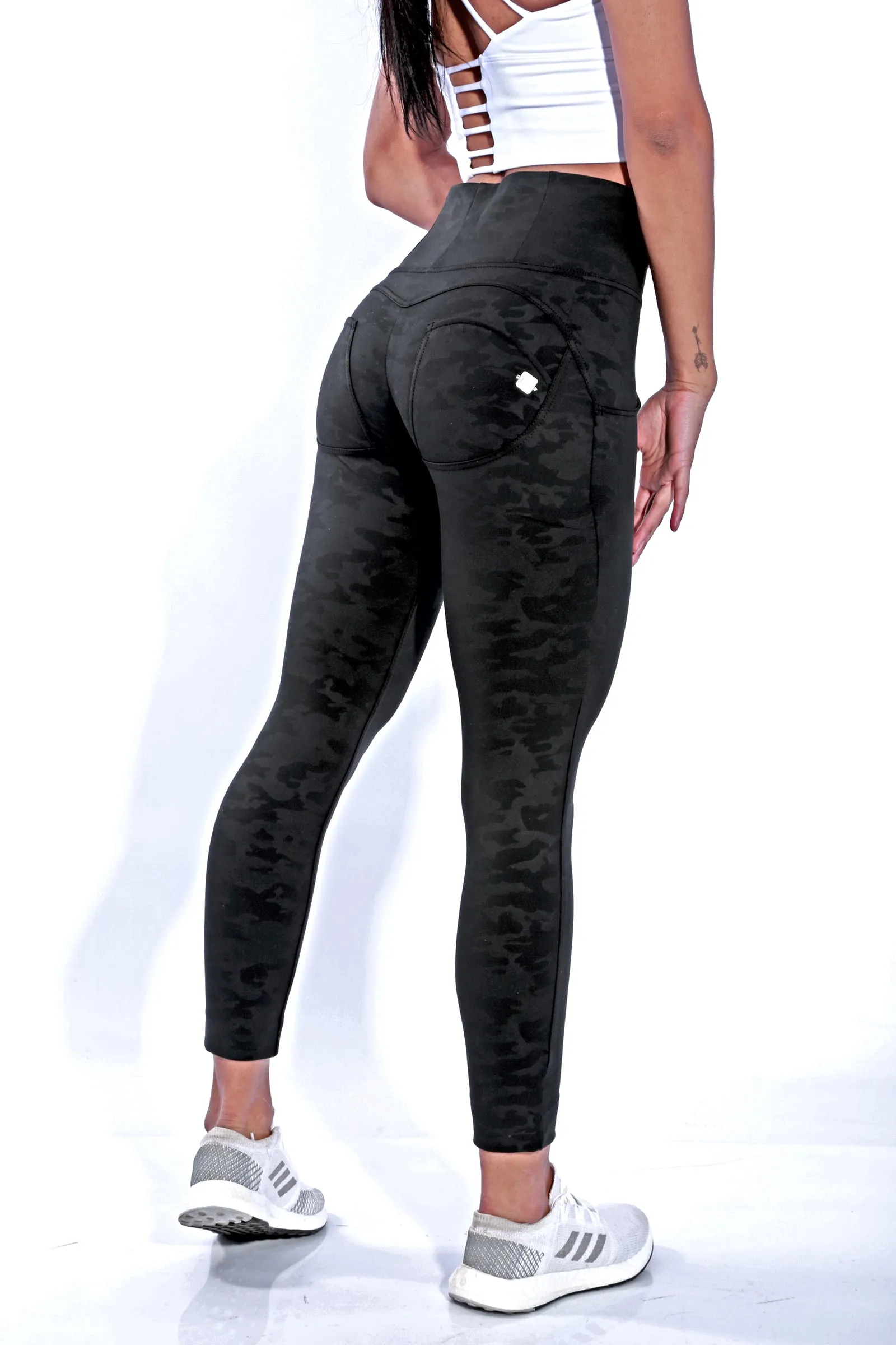 High waist Spandex Butt lifting leggings - Black Camo