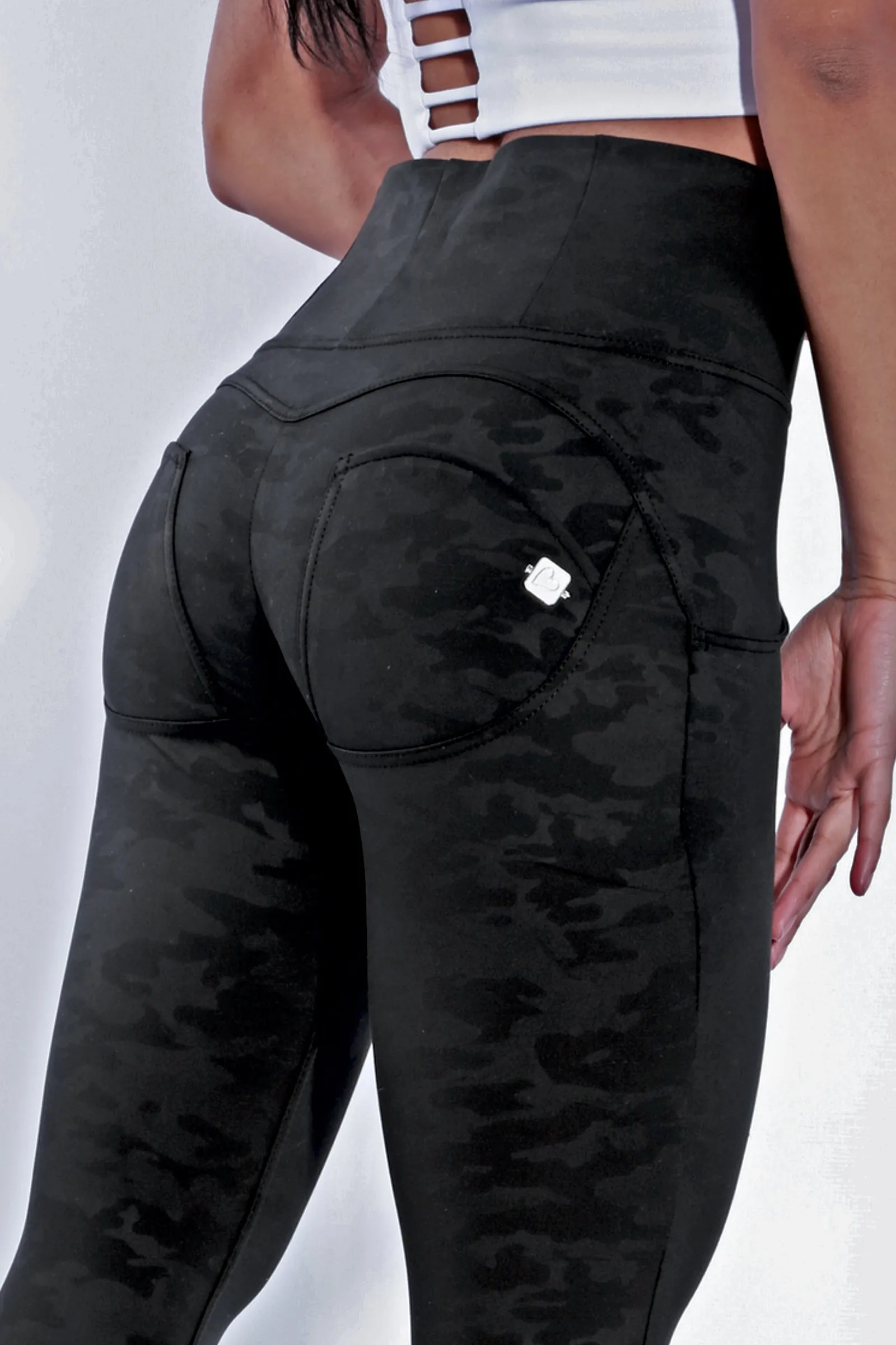High waist Spandex Butt lifting leggings - Black Camo