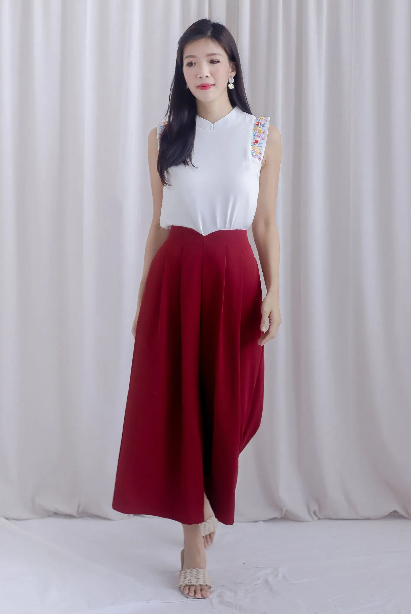 Kydra Curve In Waist Pants In Wine Red
