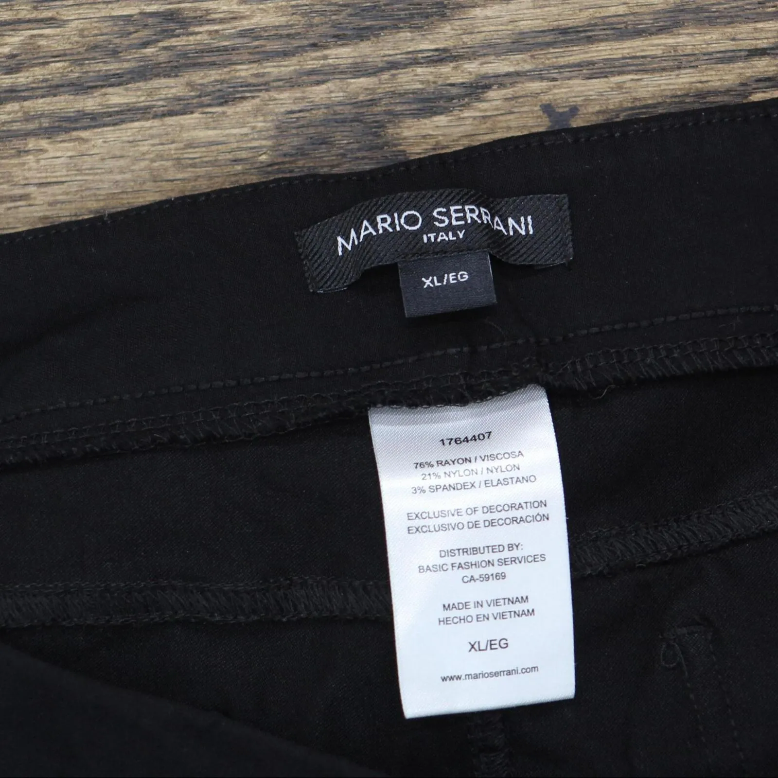 Mario Serrani Womens Pull On Stretch Capri Pants 1764407 Black XL