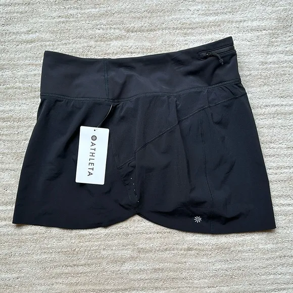 NWT Athleta Run With It 14&quot; Skort Black Size Medium
