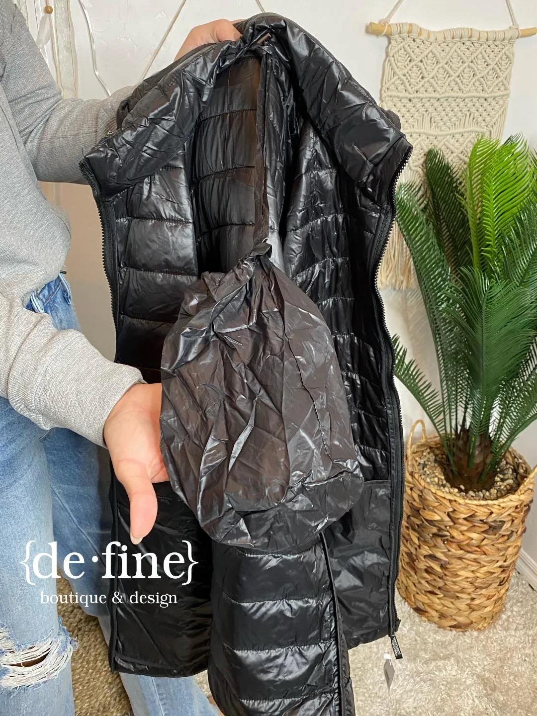 Packable Lightweight Puffer Jacket in Leopard, Black or Ivory with Bag
