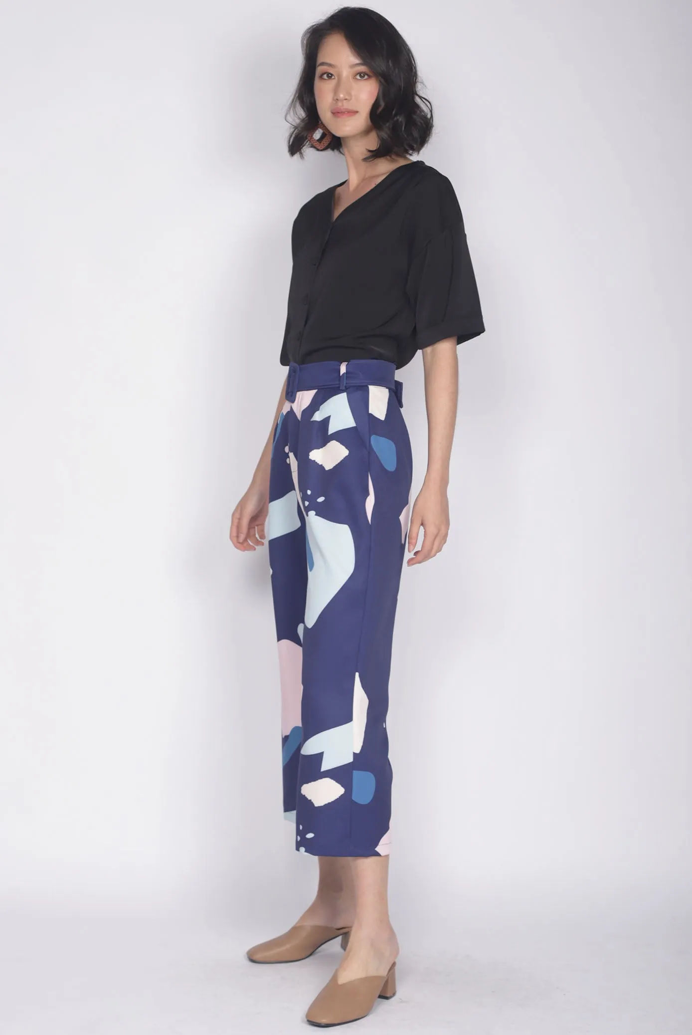 Tenzin Abstract Pants In Navy Blue