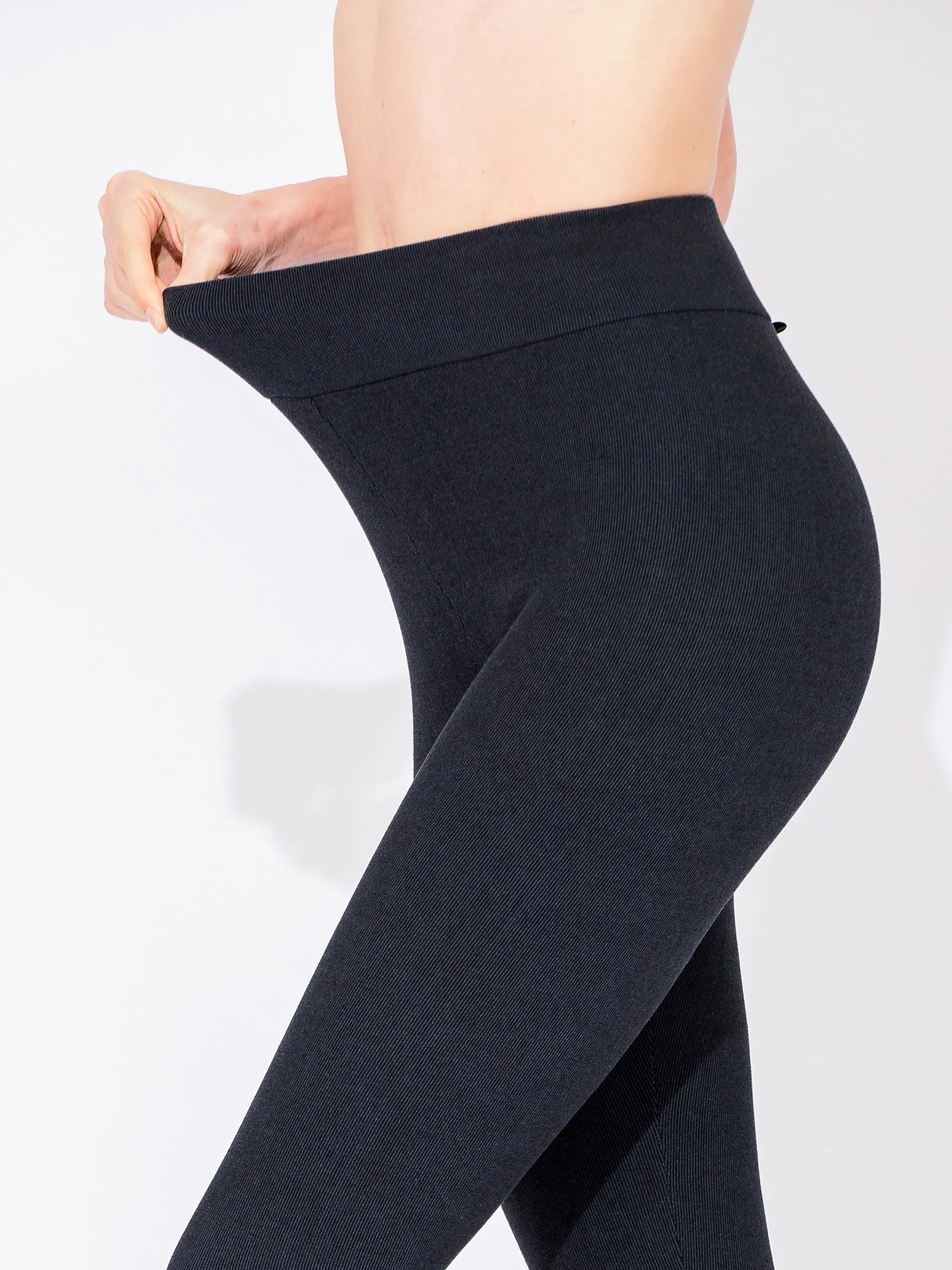 VEGAN CASHMERE SEAMLESS LEGGINGS, BLACK