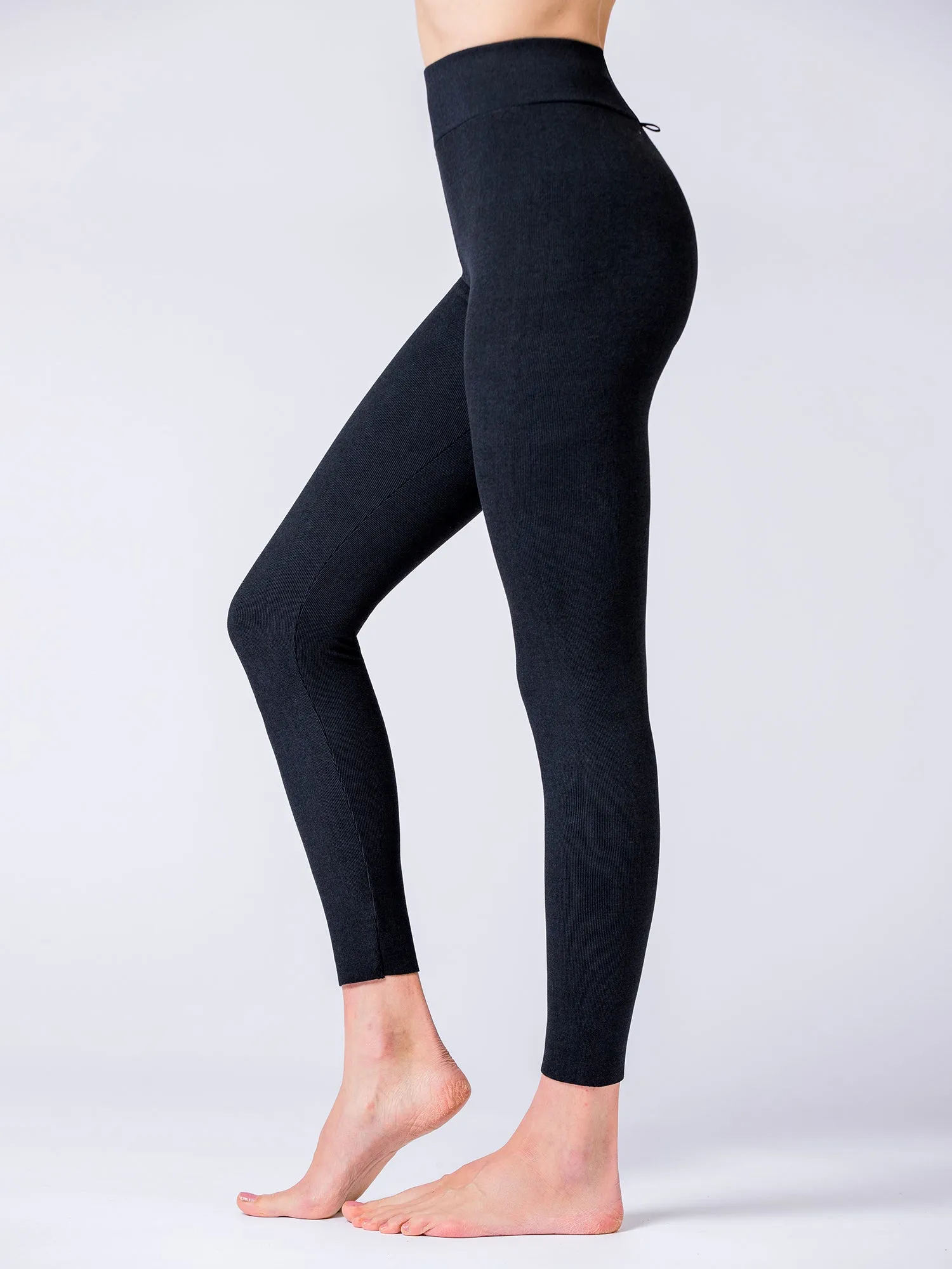 VEGAN CASHMERE SEAMLESS LEGGINGS, BLACK